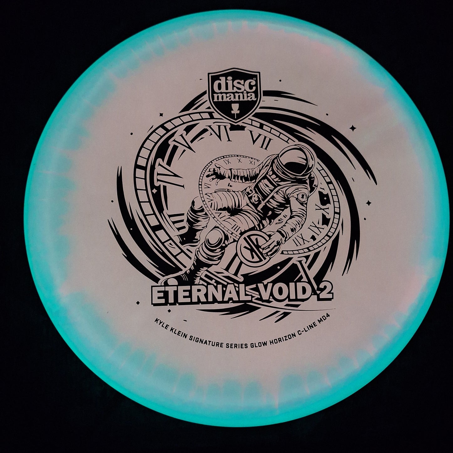 Discmania Eternal Void 2- Kyle Klein Signature Series Glow Horizon C-Line MD4
