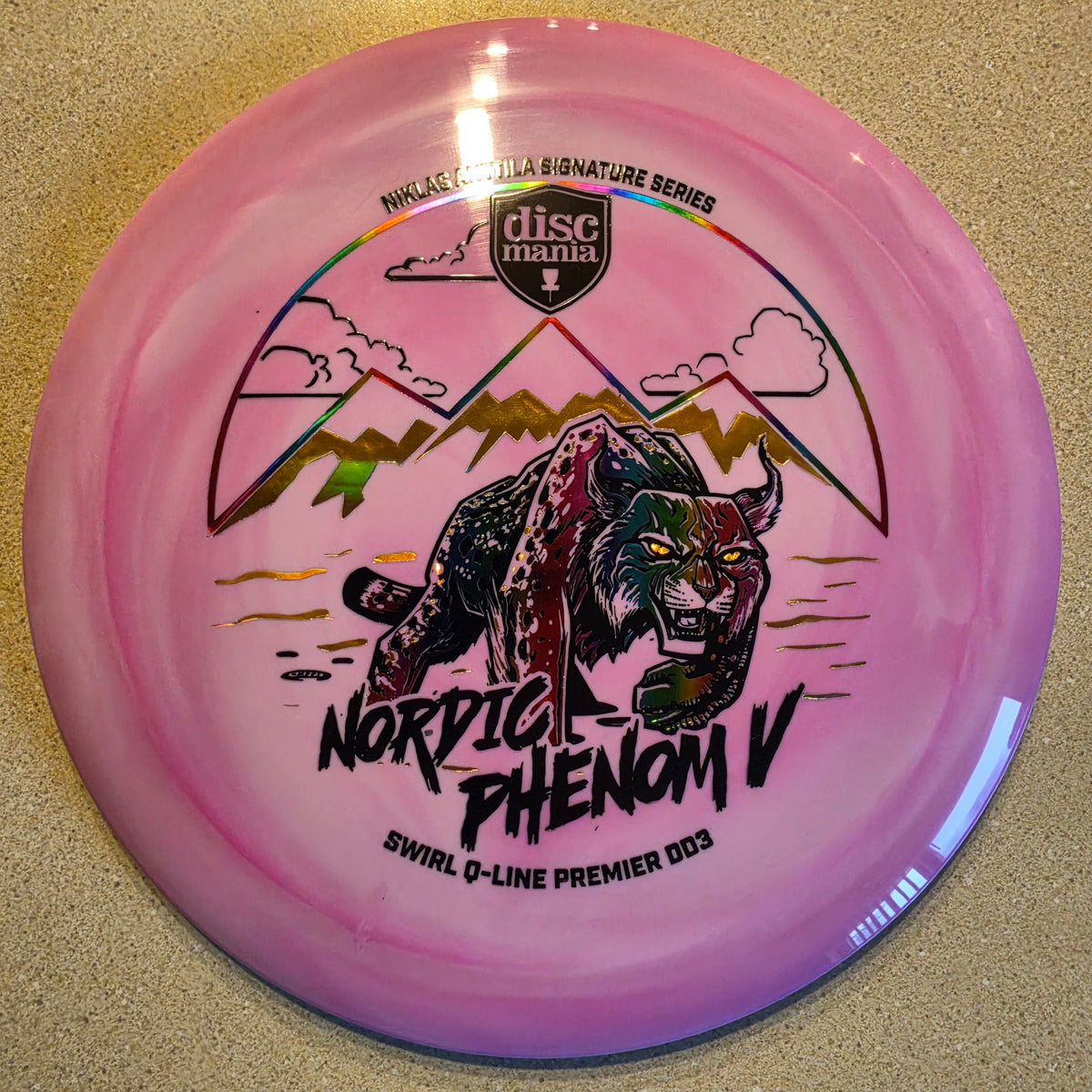 Discmania Nordic Phenom 5 - Niklas Anttila Signature Series Swirl Q-Line Premier DD3